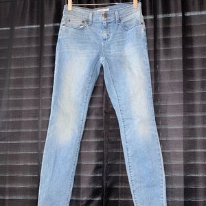 Vineyard vines light wash size 0 jeans